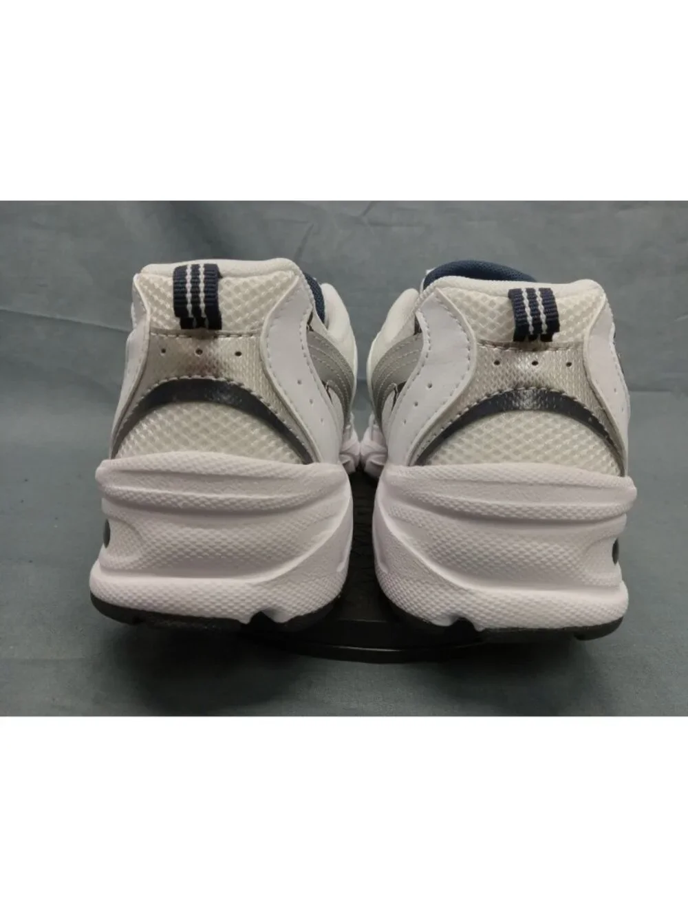 New Balance 530 (GS) Sneakers GR530SB1 White Blue Boys Size 6.5 NEW IN BOX!